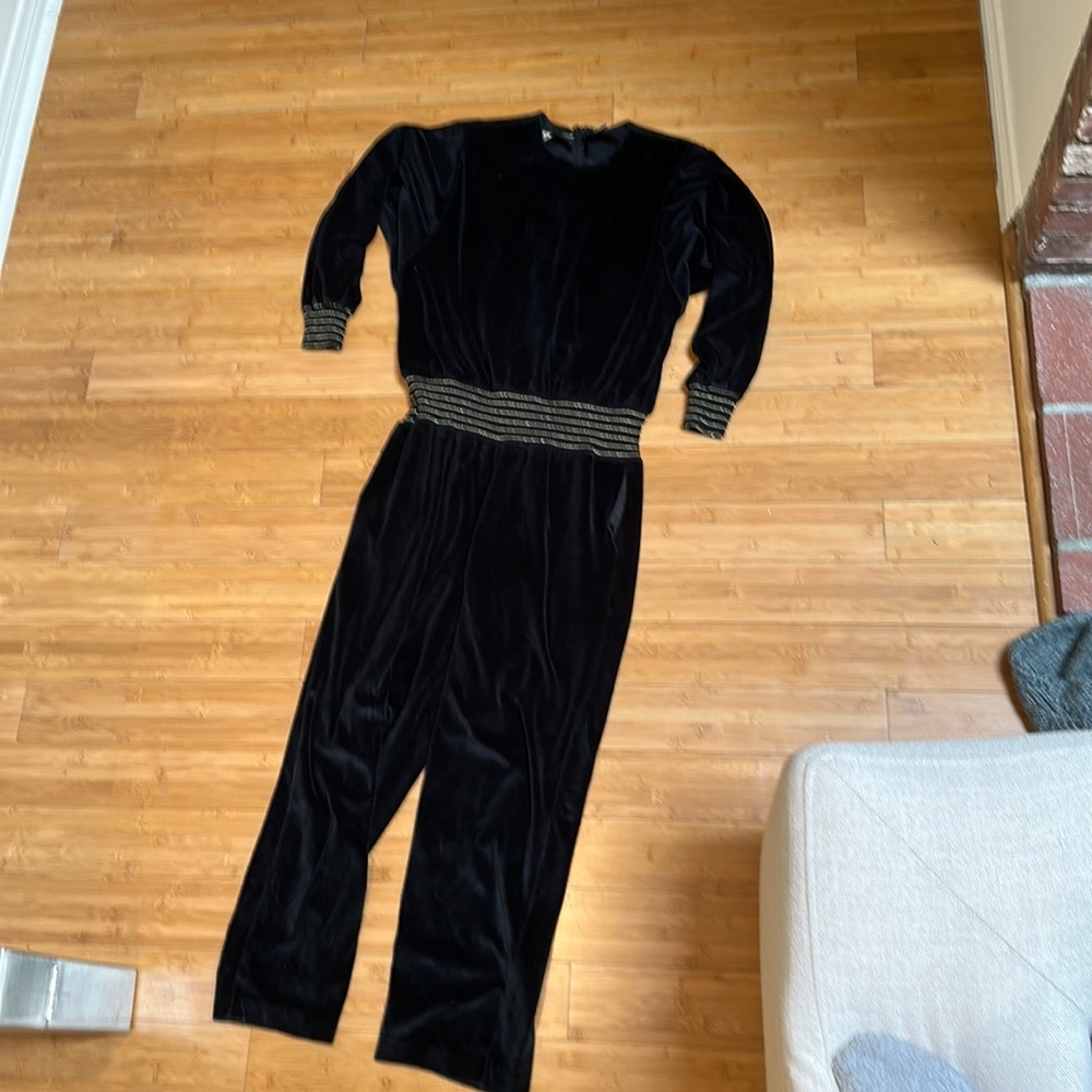 Women's Jumpsuite Size L Velvet Black and Gold